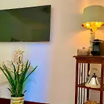 Pozzo Di Mezzo 3* בולוניה